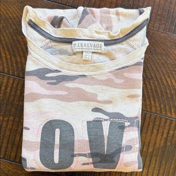 PJ SALVAGE Camo LOVE Thermal Waffle Knit Lounge Top Size Small - Picture 7 of 7